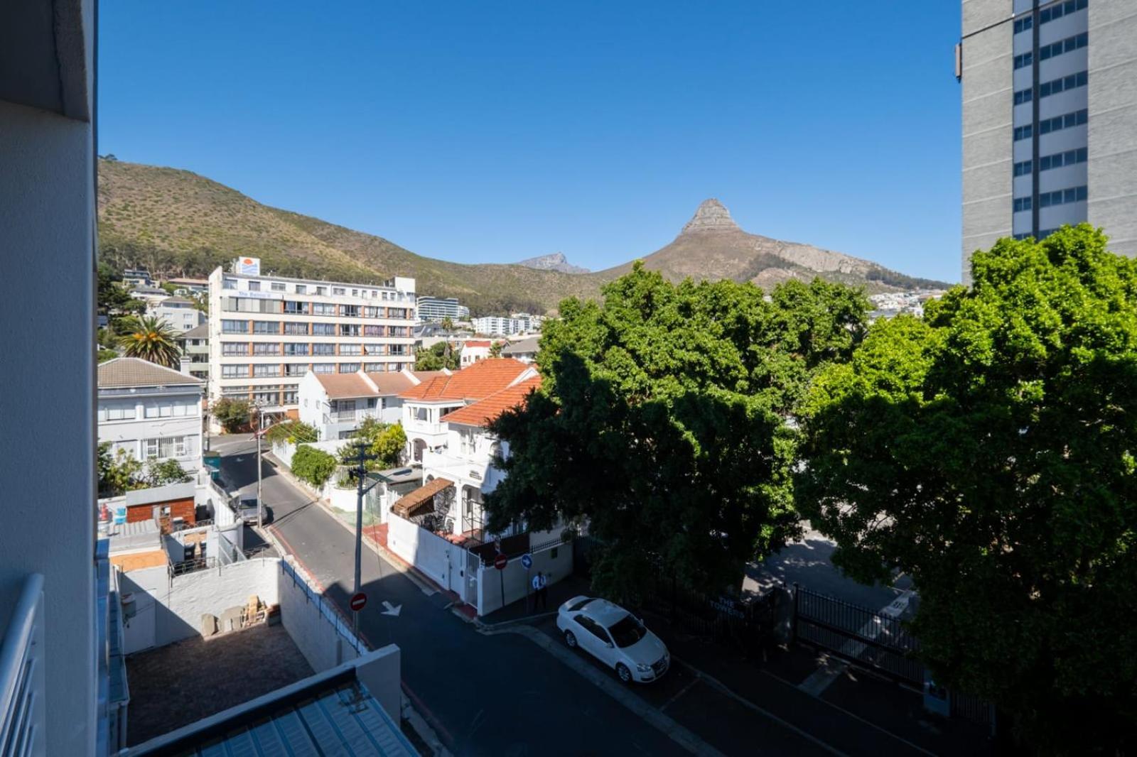 Apartment South African Fusion Heart Of Sea Point *