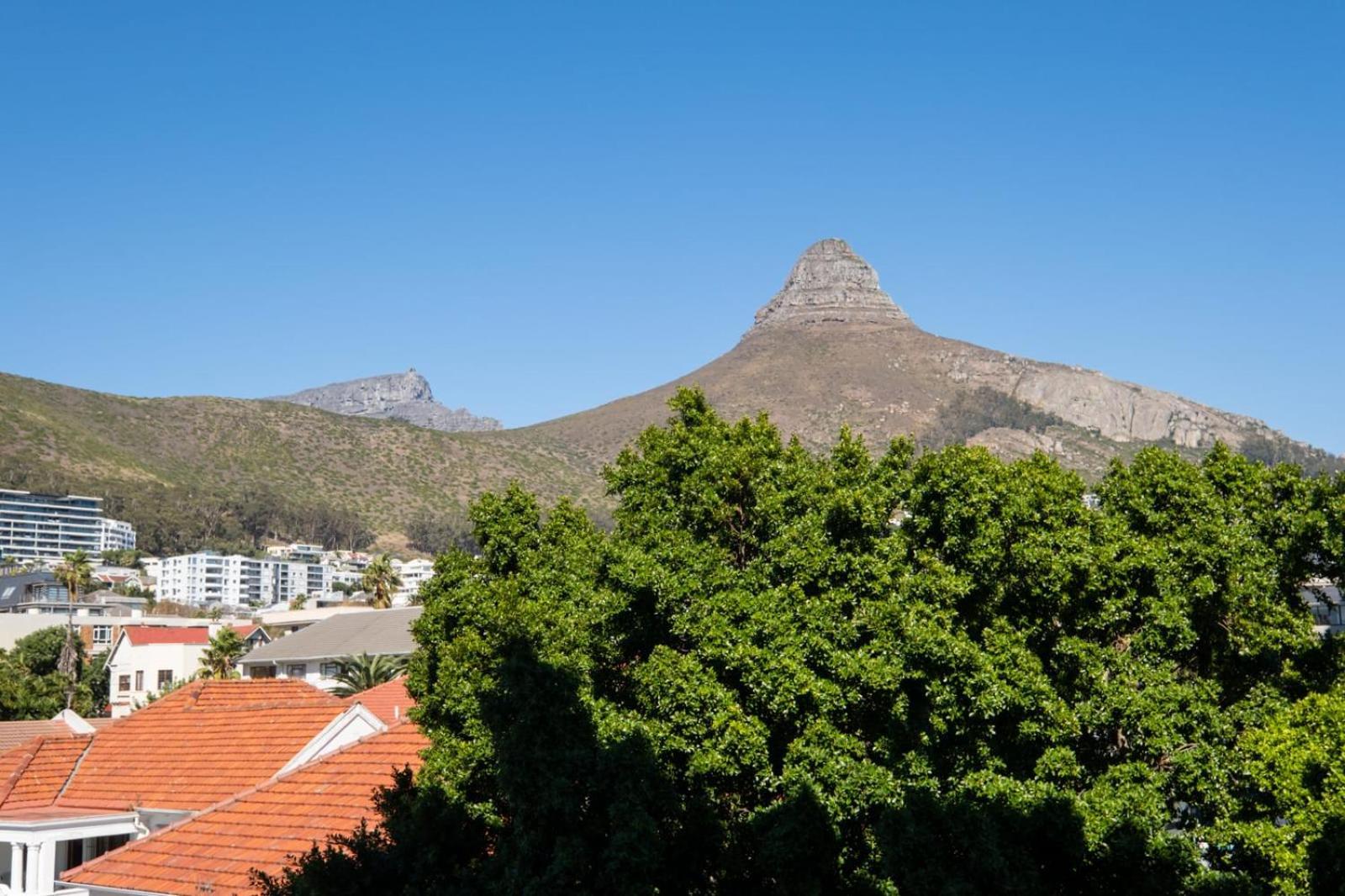 Apartment South African Fusion Heart Of Sea Point *